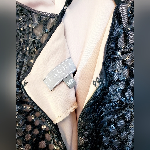 LAURA Black Sequins Gown - Size 14W - Picture 10 of 13